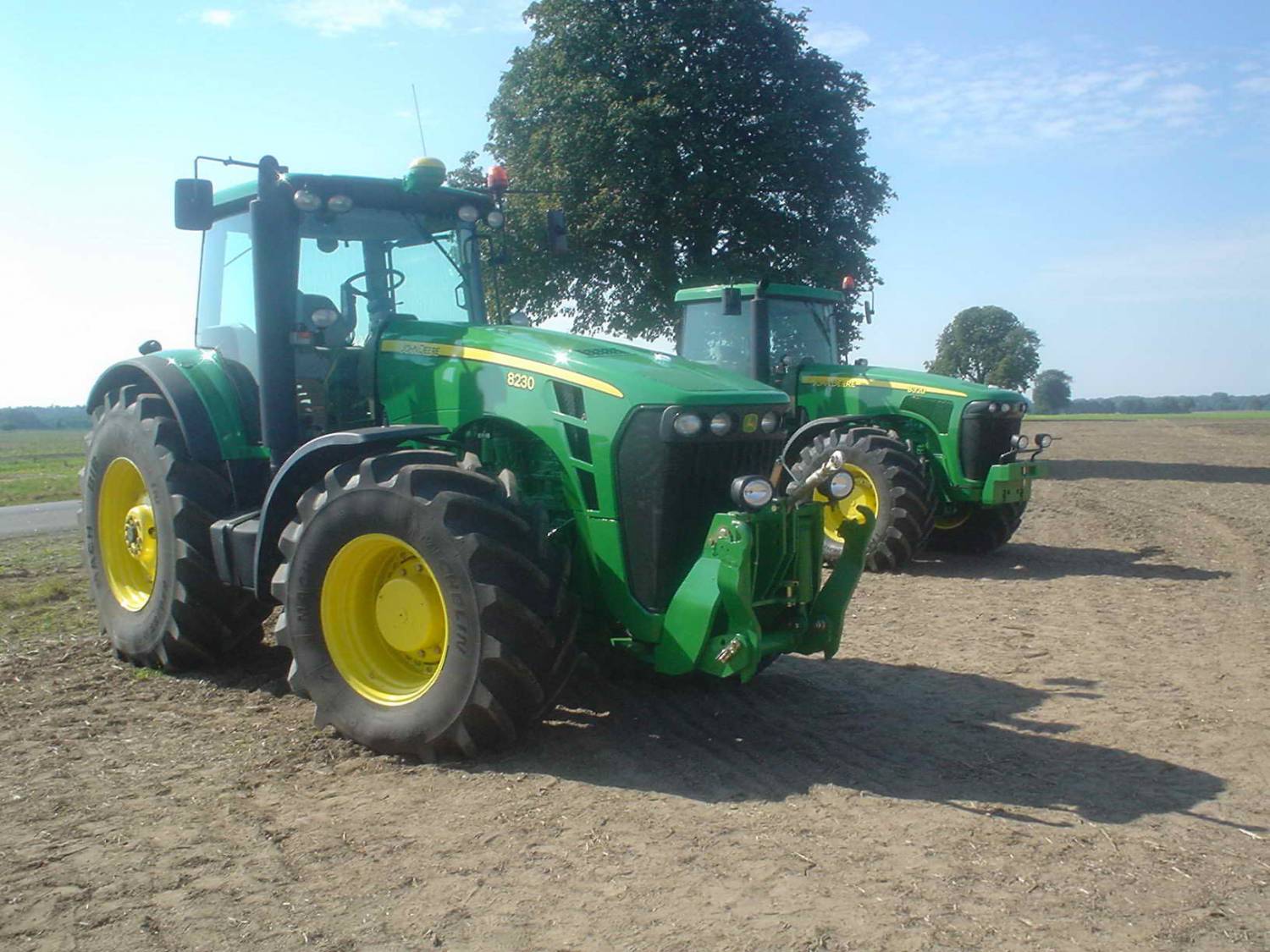 Ремонт john deere. 6090 Джон Дир. Доминатор Джон Дир.